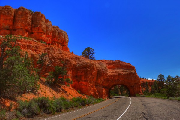 Red Canyon arch to Bryce Canyon